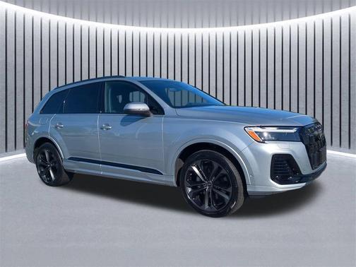 2025 Audi Q7 55 Premium Plus