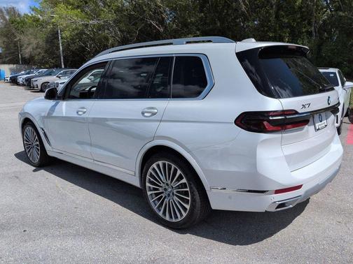 2026 BMW X7 xDrive40i