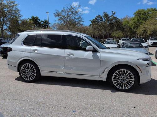 2026 BMW X7 xDrive40i