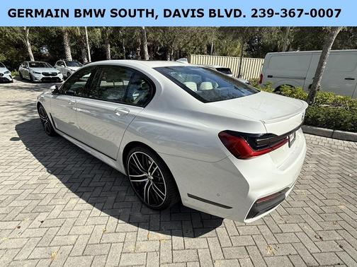 2021 BMW 740 i