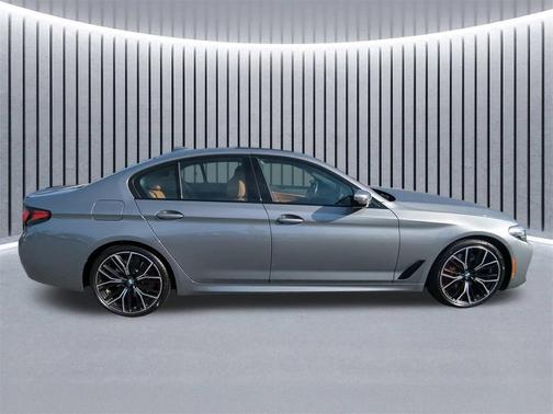 2023 BMW 530 i