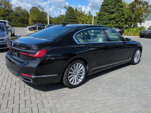 2020 BMW 740 i