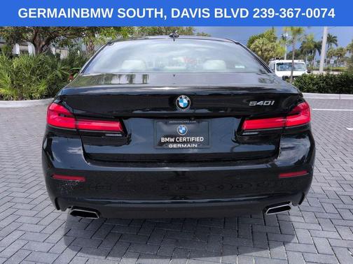 Black Sapphire Metallic 2023 BMW 540 i