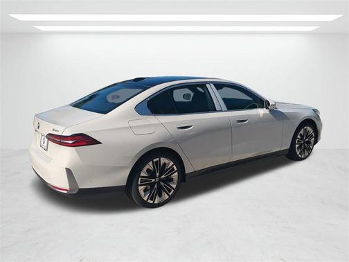 2026 BMW 530 i xDrive