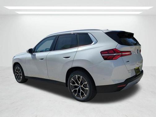 Mineral White Metallic 2026 BMW X3 30 xDrive