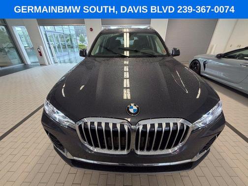 Gray Metallic 2020 BMW X7 xDrive40i