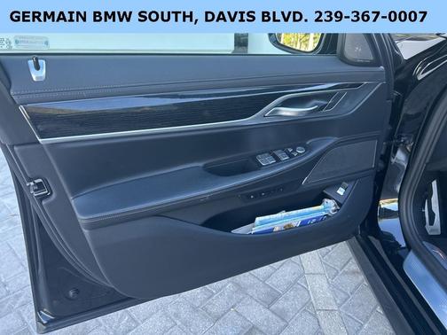 2021 BMW 750 i xDrive