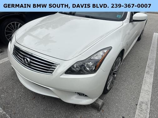 2015 INFINITI Q60 Base