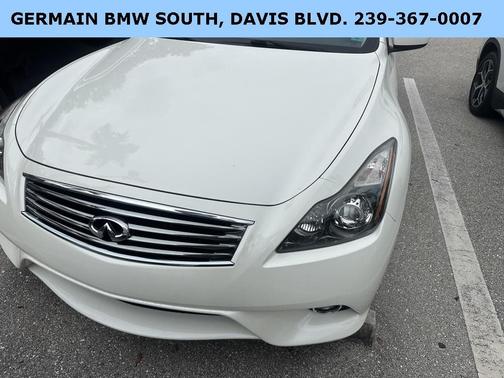 2015 INFINITI Q60 Base