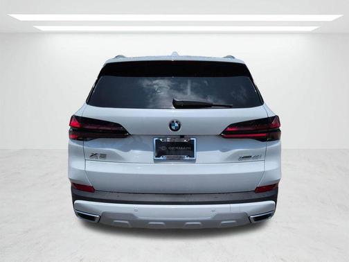 Alpine White 2026 BMW X5 xDrive40i
