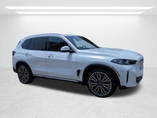 Alpine White 2026 BMW X5 xDrive40i