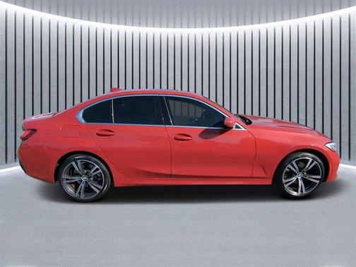 2022 BMW 330 i xDrive