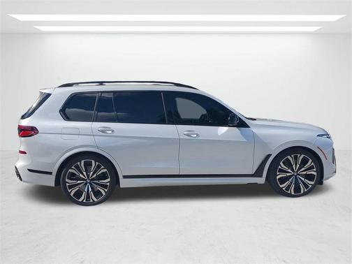 2026 BMW X7 M60i