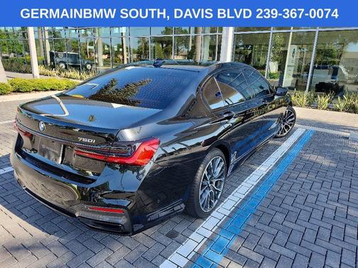 Black Sapphire Metallic 2021 BMW 750 i xDrive