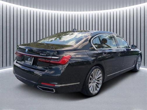 2022 BMW 750 i xDrive