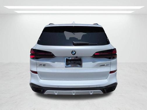 Mineral White Metallic 2026 BMW X5 xDrive40i