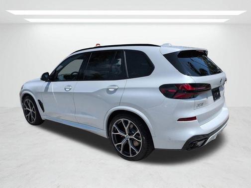 Mineral White Metallic 2026 BMW X5 xDrive40i