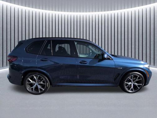 Phytonic Blue Metallic 2023 BMW X5 PHEV xDrive45e