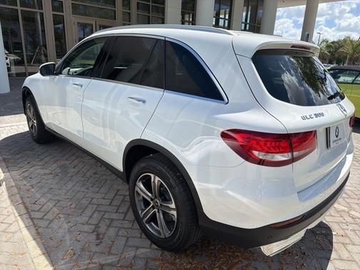 2018 Mercedes-Benz GLC 300 Base