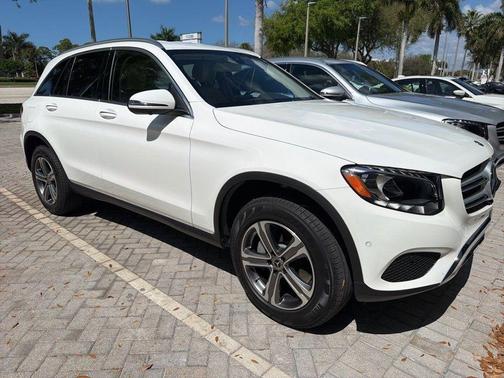 2018 Mercedes-Benz GLC 300 Base