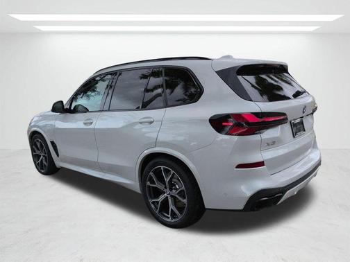 Mineral White Metallic 2026 BMW X5 PHEV xDrive50e