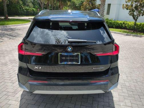 Jet Black 2026 BMW X1 xDrive28i