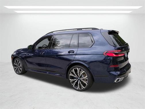 2026 BMW X7 M60i