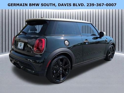 2023 MINI Hardtop Cooper