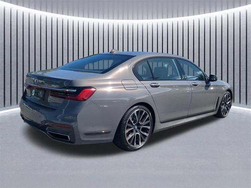 2021 BMW 750 i xDrive