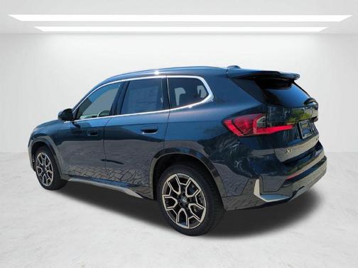 Night 2027 BMW X1 xDrive28i