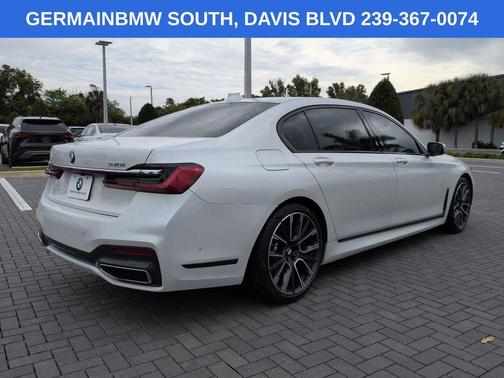 Mineral White Metallic 2021 BMW 740 i
