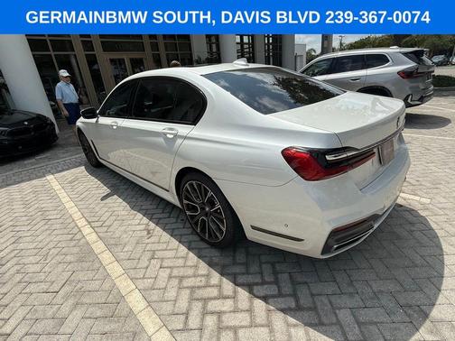 Mineral White Metallic 2021 BMW 740 i