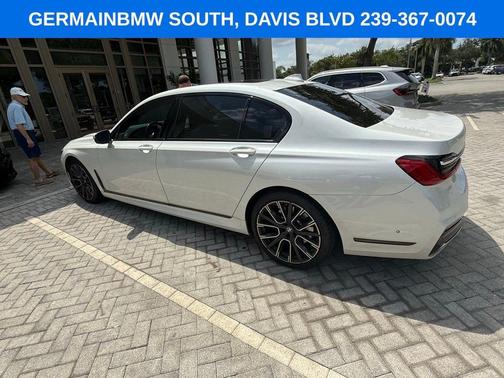Mineral White Metallic 2021 BMW 740 i
