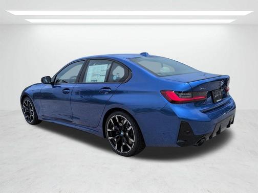 Portimao Blue Metallic 2026 BMW 330 I XDrive