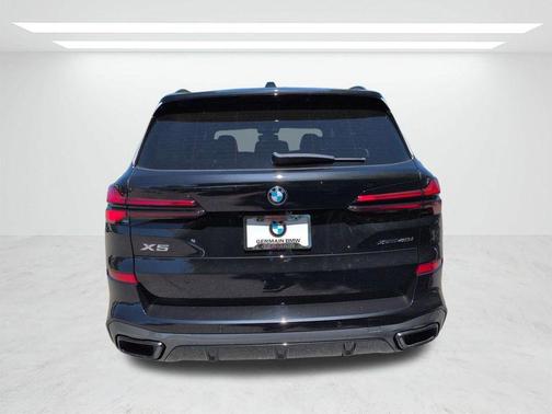Black Sapphire Metallic 2026 BMW X5 xDrive40i