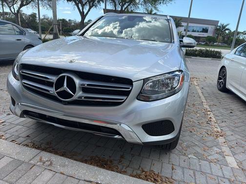 2018 Mercedes-Benz GLC 300 Base