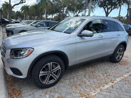 2018 Mercedes-Benz GLC 300 Base