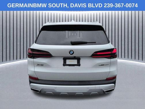 Mineral White Metallic 2024 BMW X5 sDrive40i