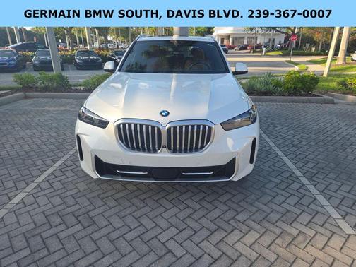 Mineral White Metallic 2024 BMW X5 sDrive40i