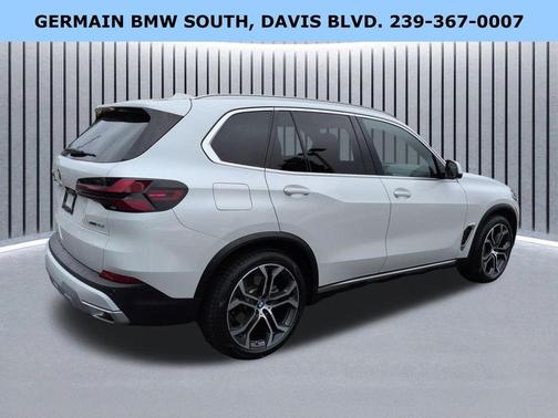 Mineral White Metallic 2024 BMW X5 sDrive40i