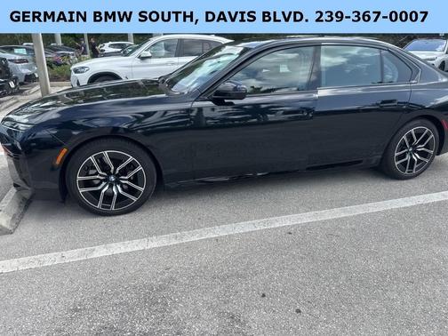 2023 BMW 760 760i xDrive
