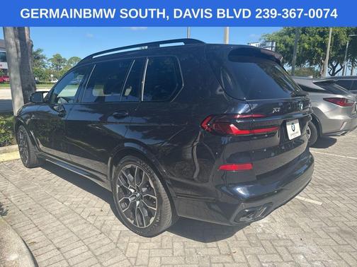 Carbon Black Metallic 2025 BMW X7 M60i