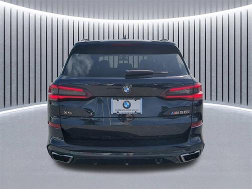 2021 BMW X5 M50i