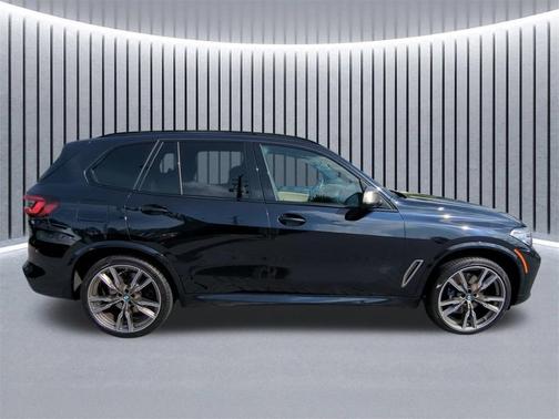 2021 BMW X5 M50i