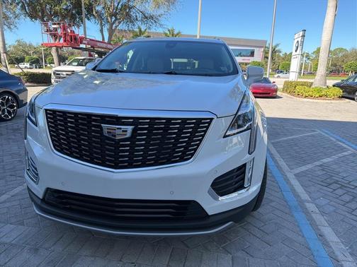 2021 Cadillac XT5 Premium Luxury