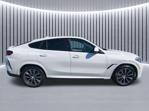 2021 BMW X6 xDrive40i