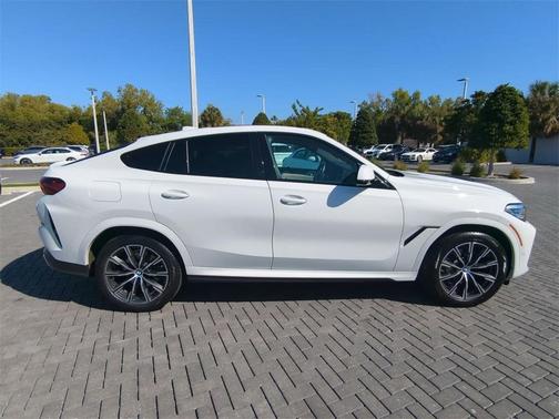 2021 BMW X6 xDrive40i