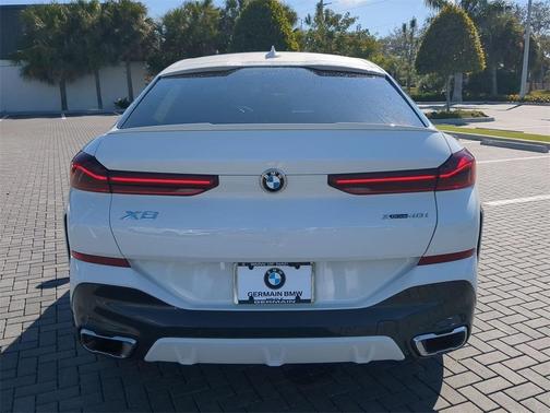 2021 BMW X6 xDrive40i