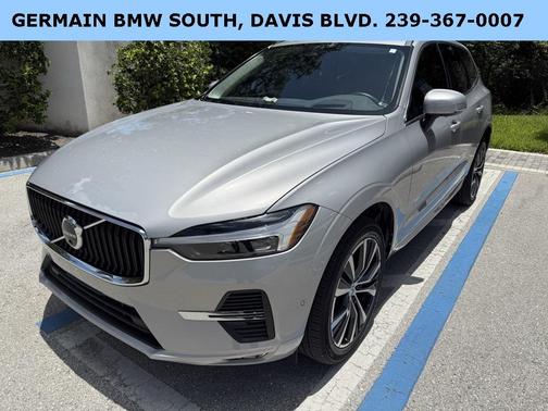 2022 Volvo XC60 B5 Momentum