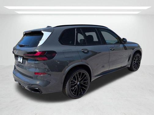 Gray Metallic 2026 BMW X5 xDrive40i